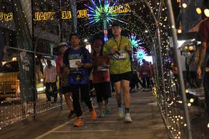 BIB: 
                            <button type="button" onclick="openModal(26274704)" class="btn btn-primary btn-sm float-right btn-popup" data-toggle="modal" data-target=".modal-high-quality">
                        <i class="fas fa-shopping-cart"></i> Add to Cart
                    </button>
                                            <button type="button" onclick="isThisMe(26274704, true)" class="btn btn-success btn-sm float-right btn-popup btn-isme hidden" data-toggle="tooltip" data-placement="bottom" title="นี่คือรูปของคุณใช่ไหม คลิกที่นี่เพื่อเอาเข้าอัลบั้ม">
                        <i class="fas fa-plus"></i> Add to album
                    </button>
                    <button type="button" onclick="isThisMe(26274704, false)" class="btn btn-warning btn-sm float-right btn-popup btn-isnotme hidden">
                        <i class="fas fa-ban"></i> Remove from album
                    </button>